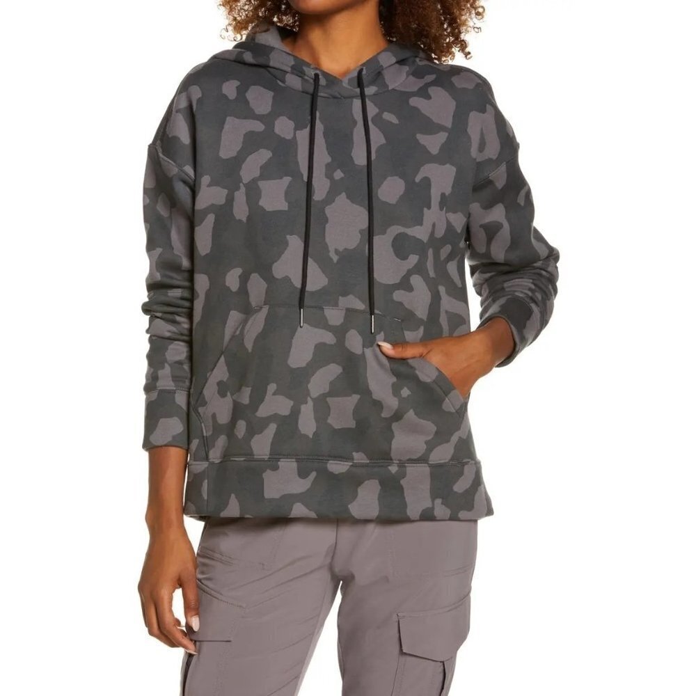 NWT Zella Cara Everyday Print Hoodie Sweatshirt, Camo Print SIze XS
